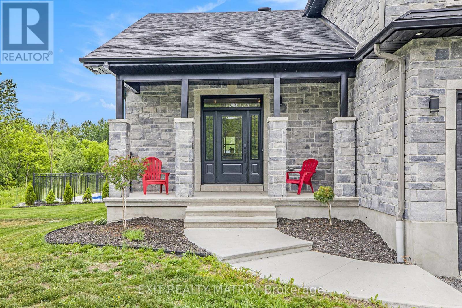 Photo 9 of 3253 Maisonneuve Road, Clarencerockland ON