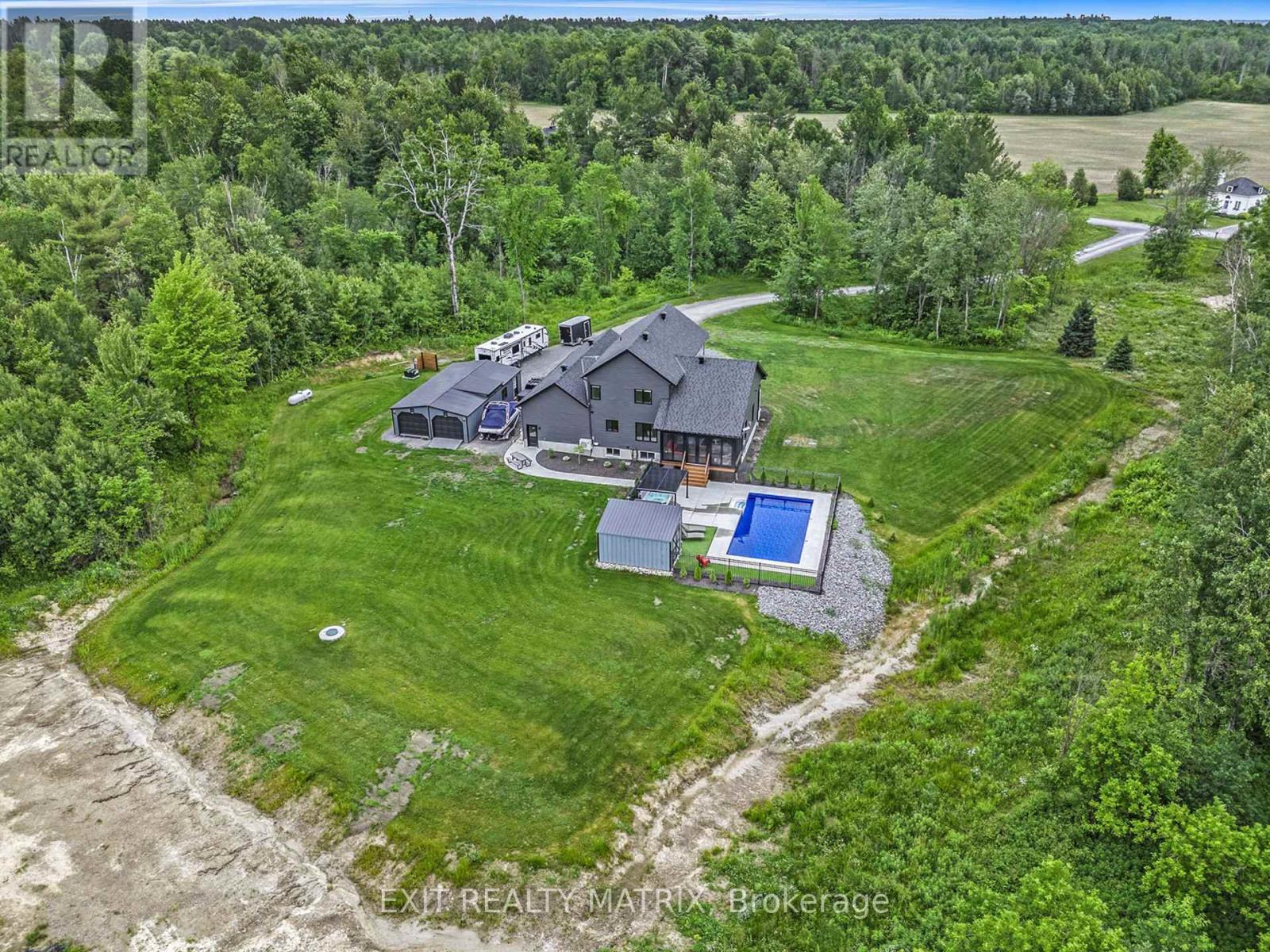 Photo 4 of 3253 Maisonneuve Road, Clarencerockland ON