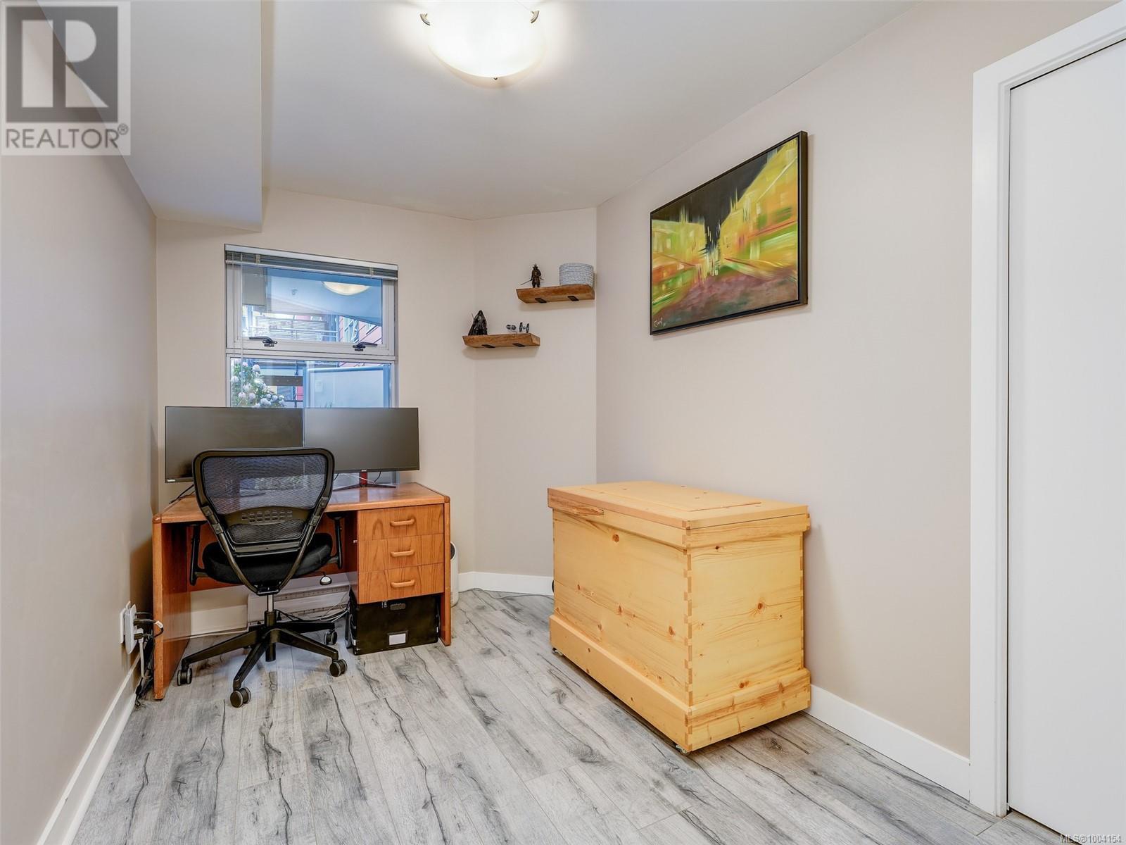 Photo 29 of 108 797 Tyee Rd, Victoria BC