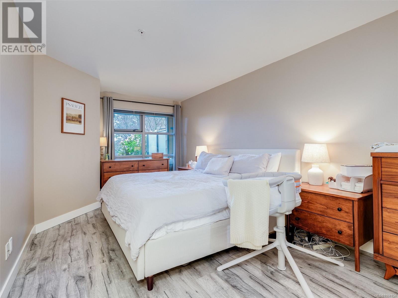 Photo 31 of 108 797 Tyee Rd, Victoria BC
