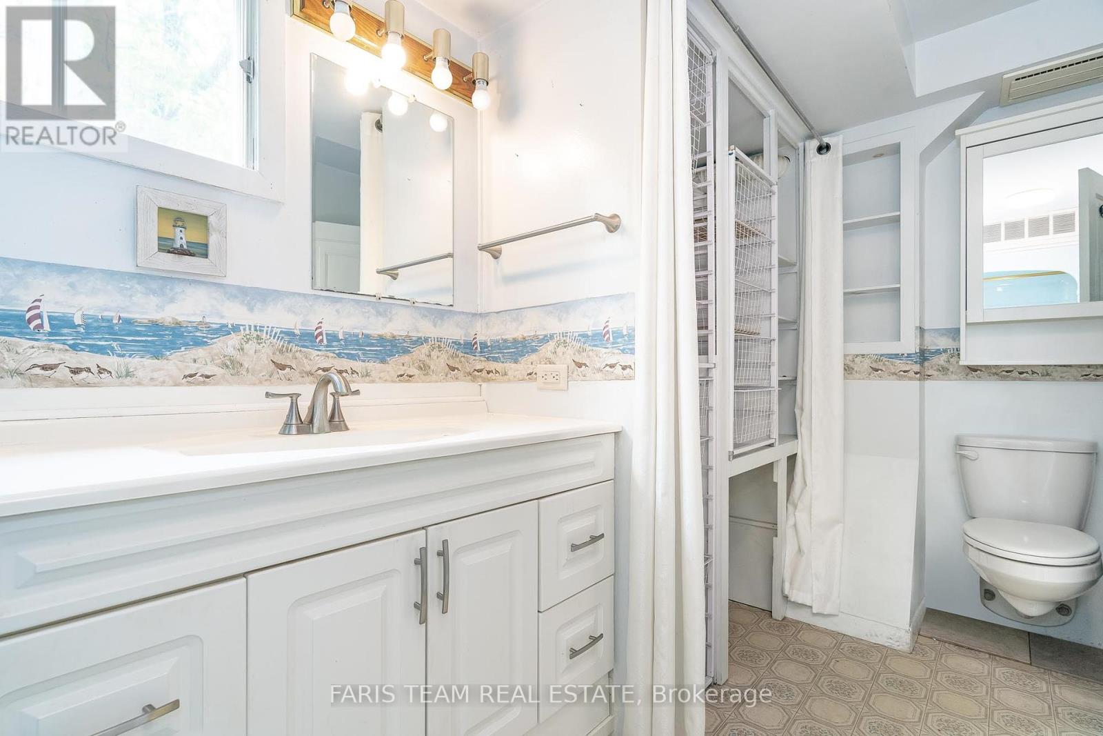 Photo 32 of 54 Hearthstone Drive, Tay ON