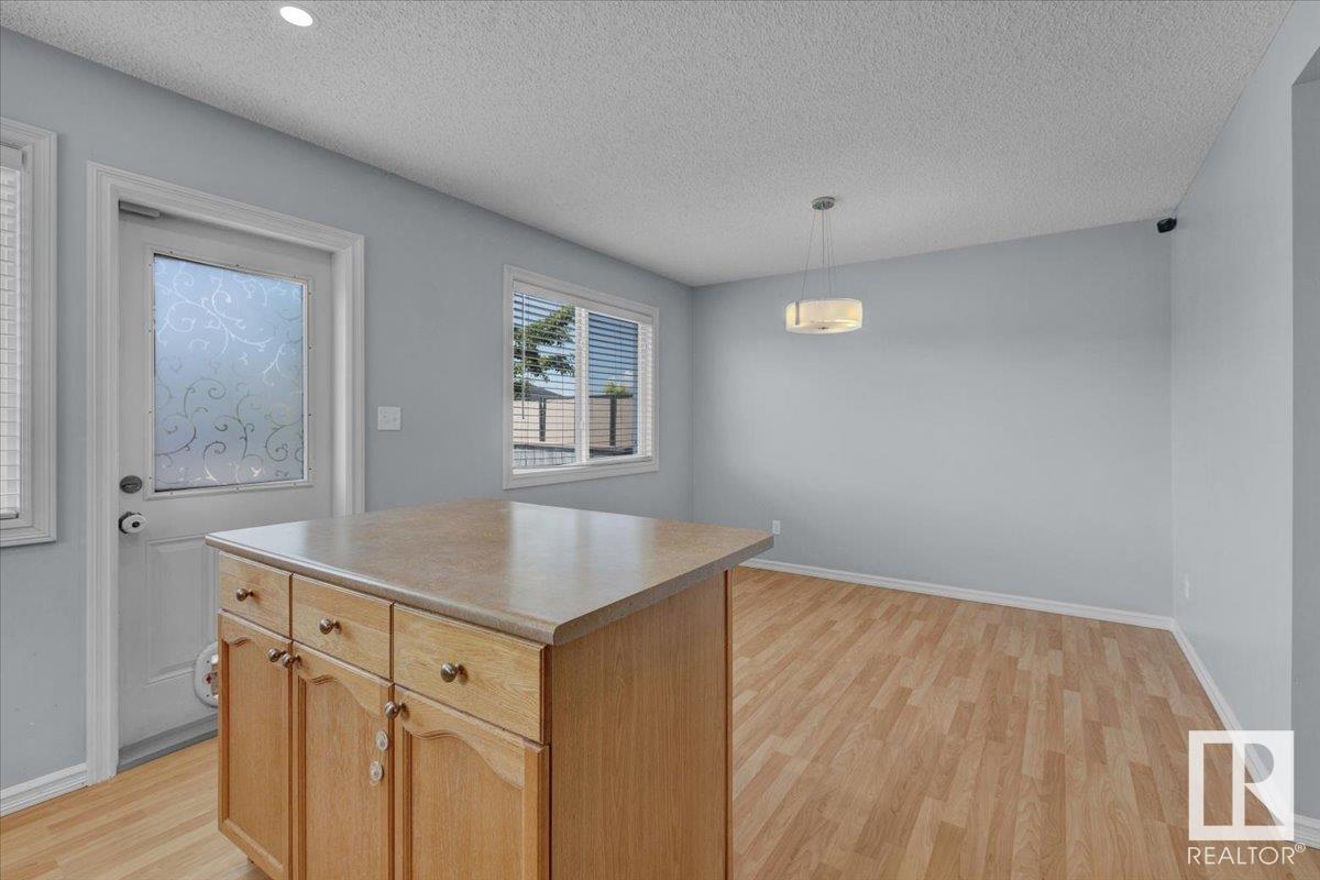 Photo 16 of 8647 173 Av Nw, Edmonton AB