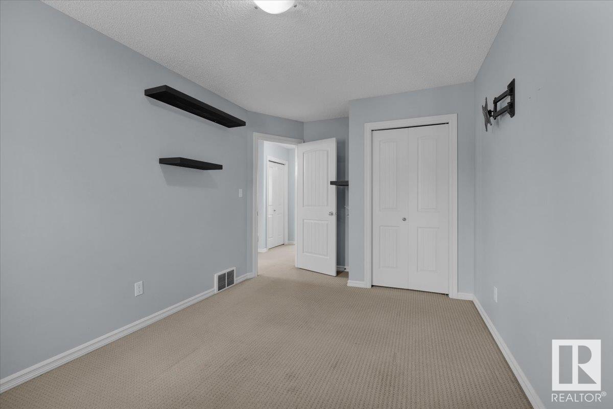 Photo 24 of 8647 173 Av Nw, Edmonton AB