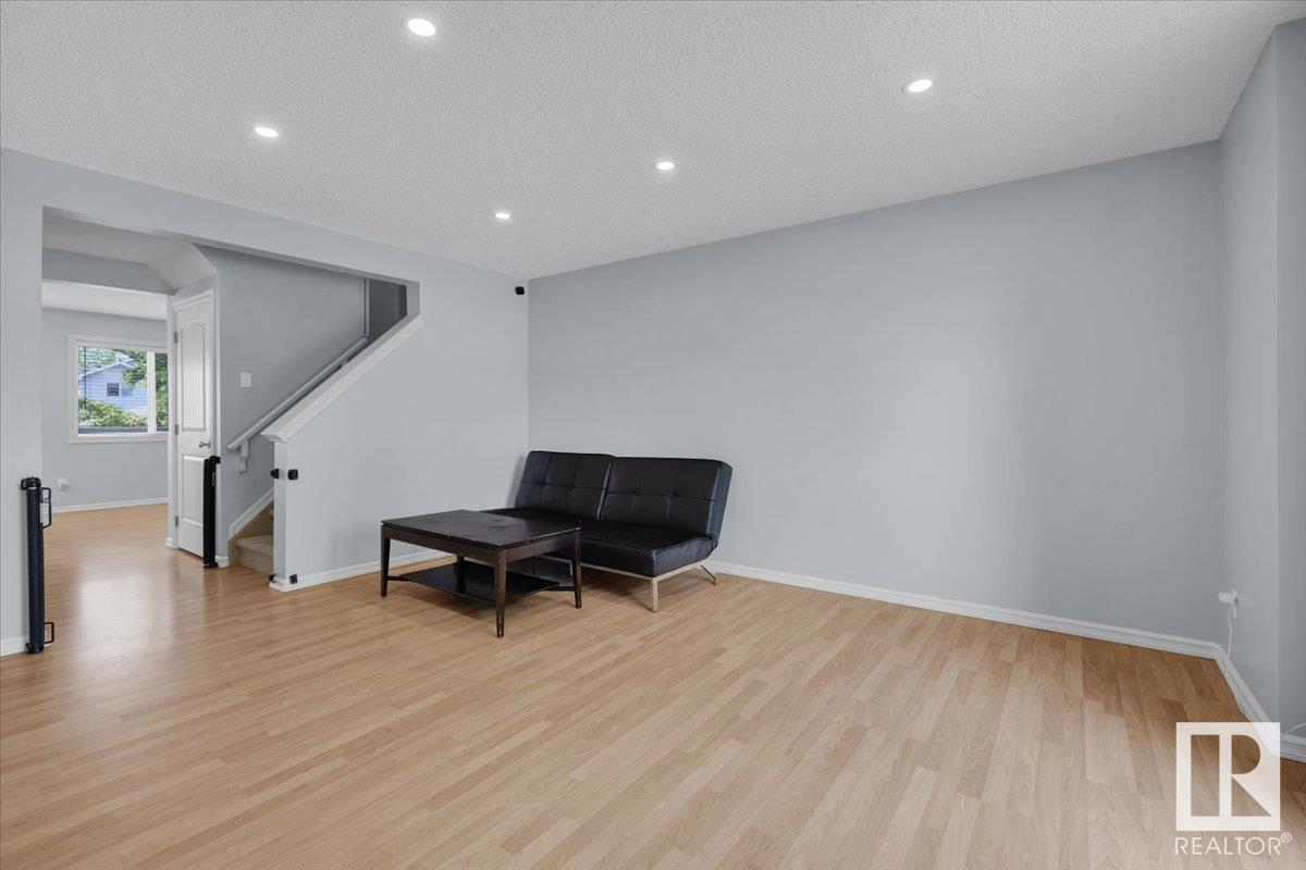 Photo 6 of 8647 173 Av Nw, Edmonton AB