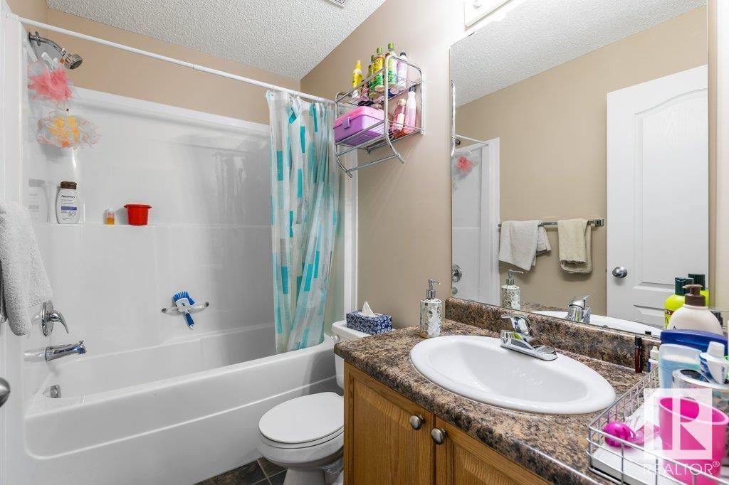 Photo 4 of 135 16807 100 Av Nw, Edmonton AB