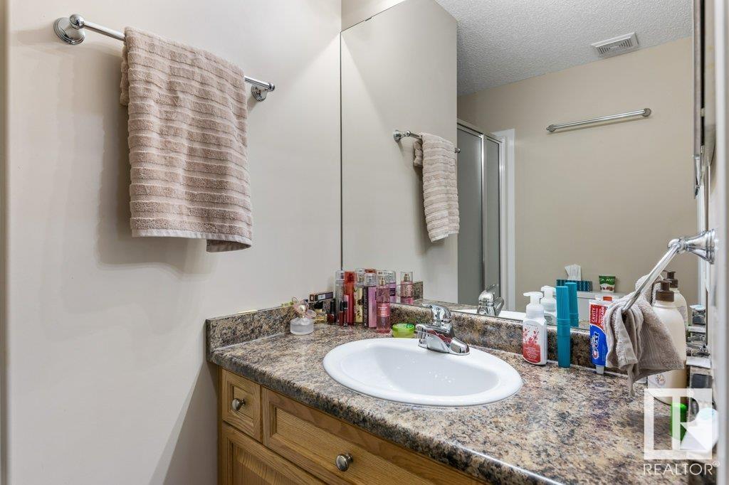 Photo 16 of 135 16807 100 Av Nw, Edmonton AB