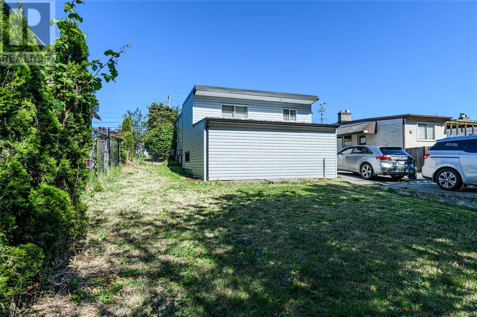 Single Family House for Sale in  Alder St Victoria 