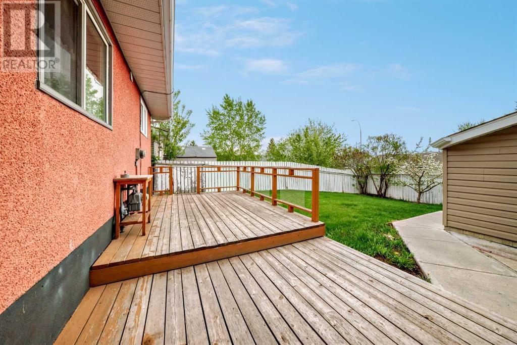 Single Family House Bungalow for Sale in  Bracebridge Crescent SW Braeside Calgary 