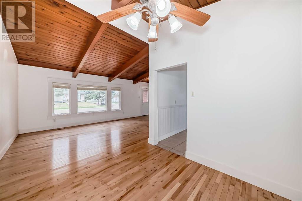 Single Family House Bungalow for Sale in  Bracebridge Crescent SW Braeside Calgary 