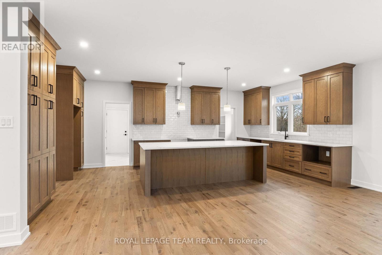 Photo 1 of 71 Hogan Drive, Mcnab Braeside ON