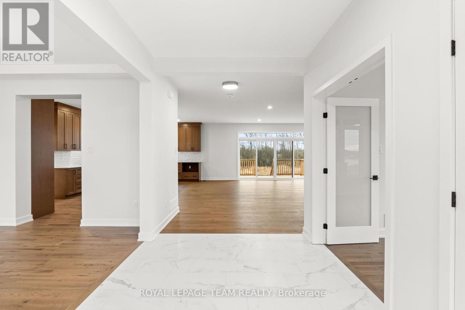 Photo 45 of 71 Hogan Drive, Mcnab Braeside ON