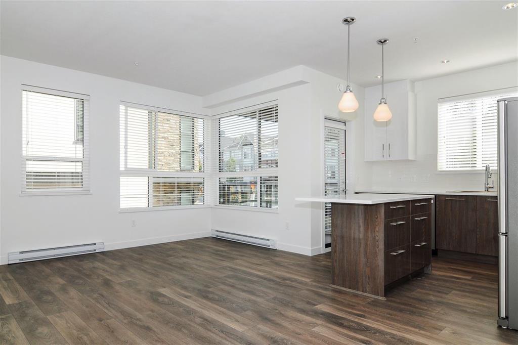 Photo 3 of 216 20829 77 A Avenue, Langley BC
