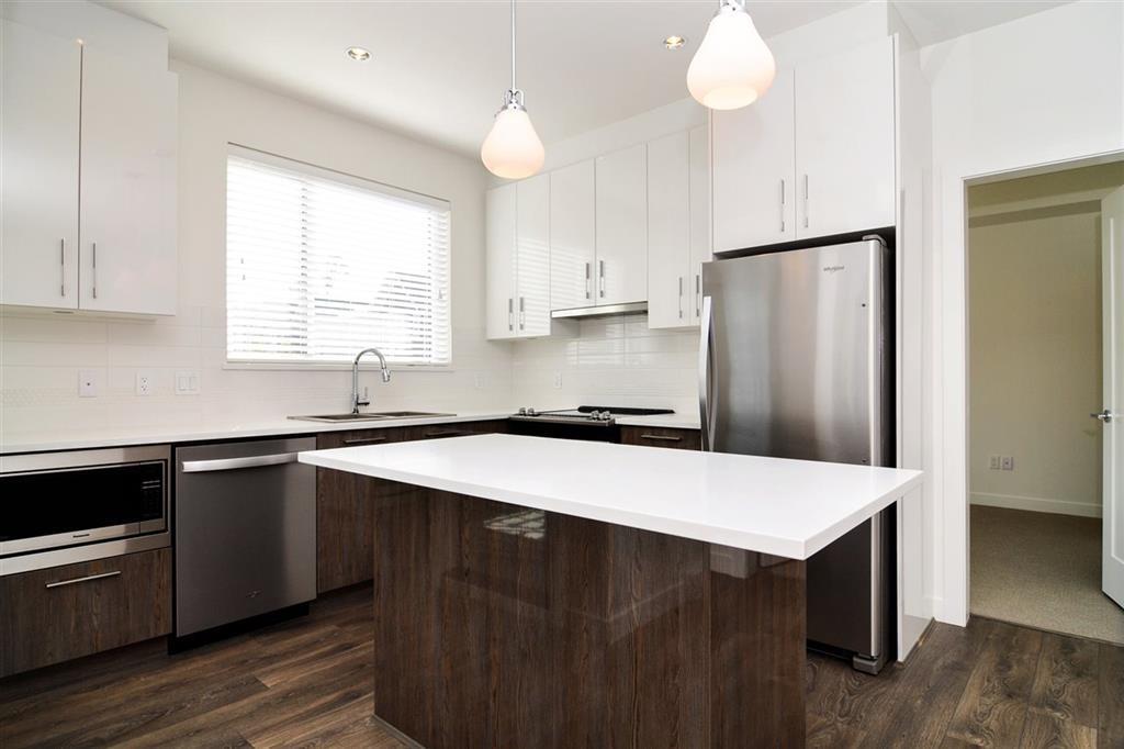 Photo 5 of 216 20829 77 A Avenue, Langley BC