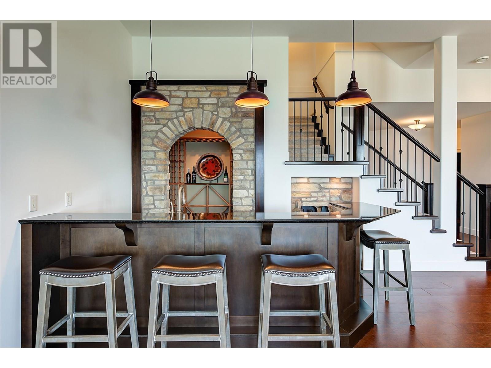 716 Kuipers Crescent, Kelowna