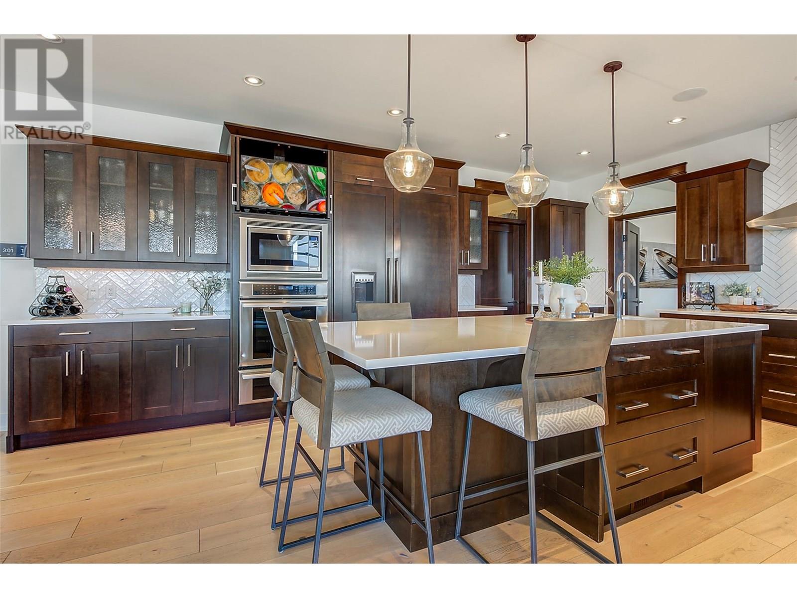 716 Kuipers Crescent, Kelowna