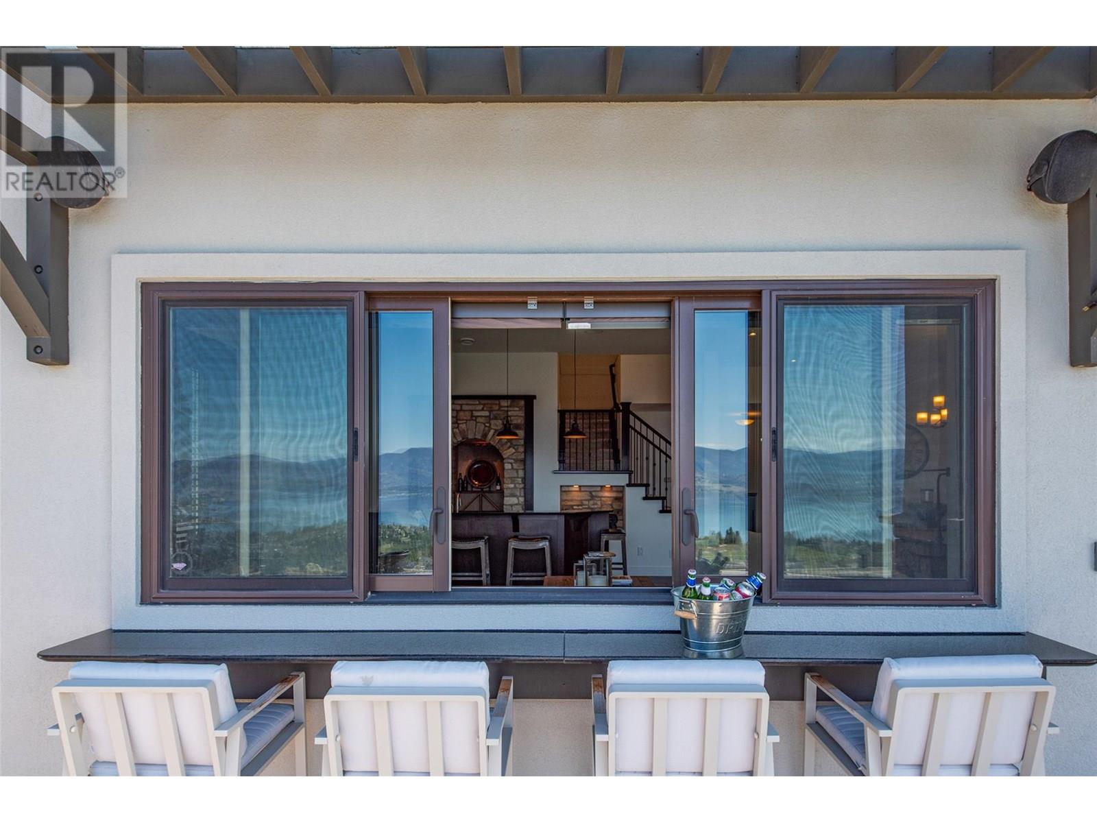 716 Kuipers Crescent, Kelowna