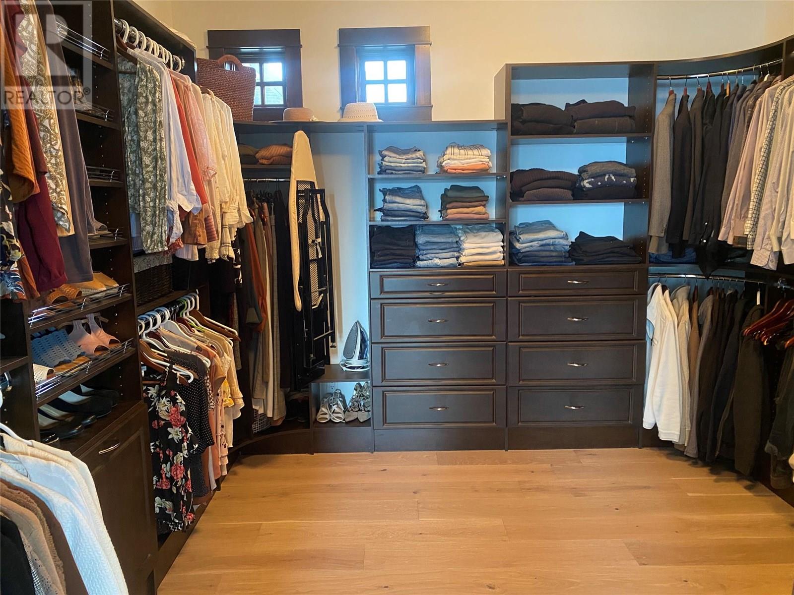 716 Kuipers Crescent, Kelowna