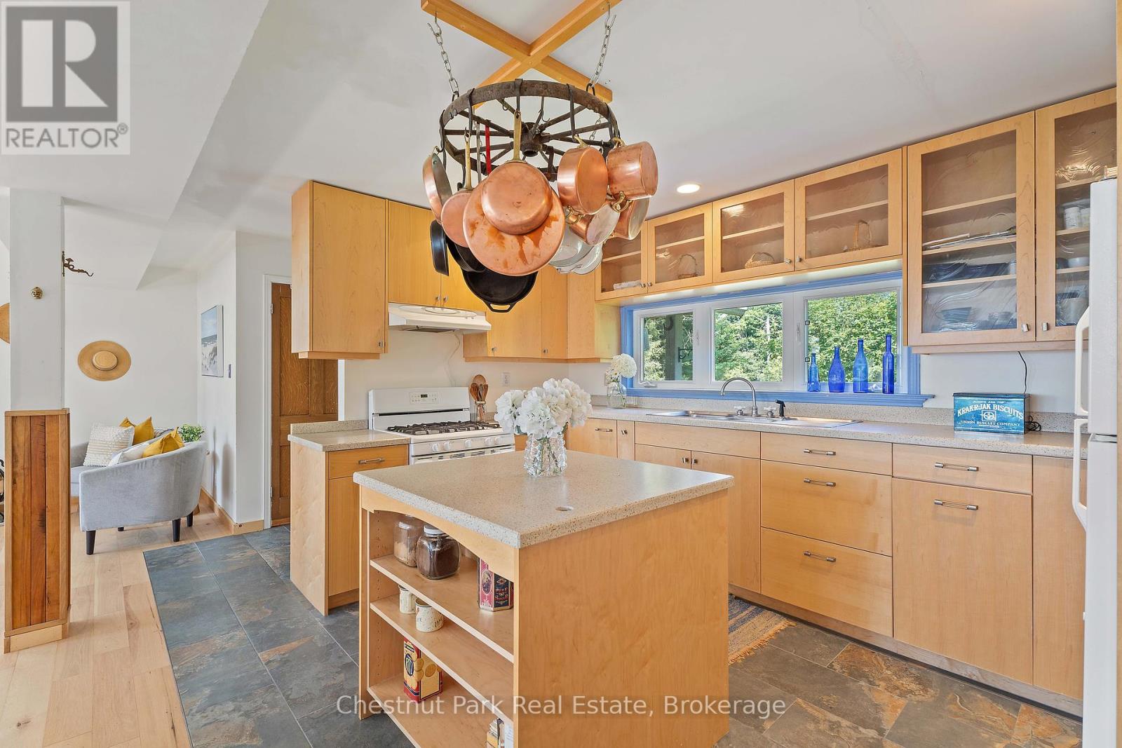 Photo 24 of 1 5 Barrie Street, Sundridge ON