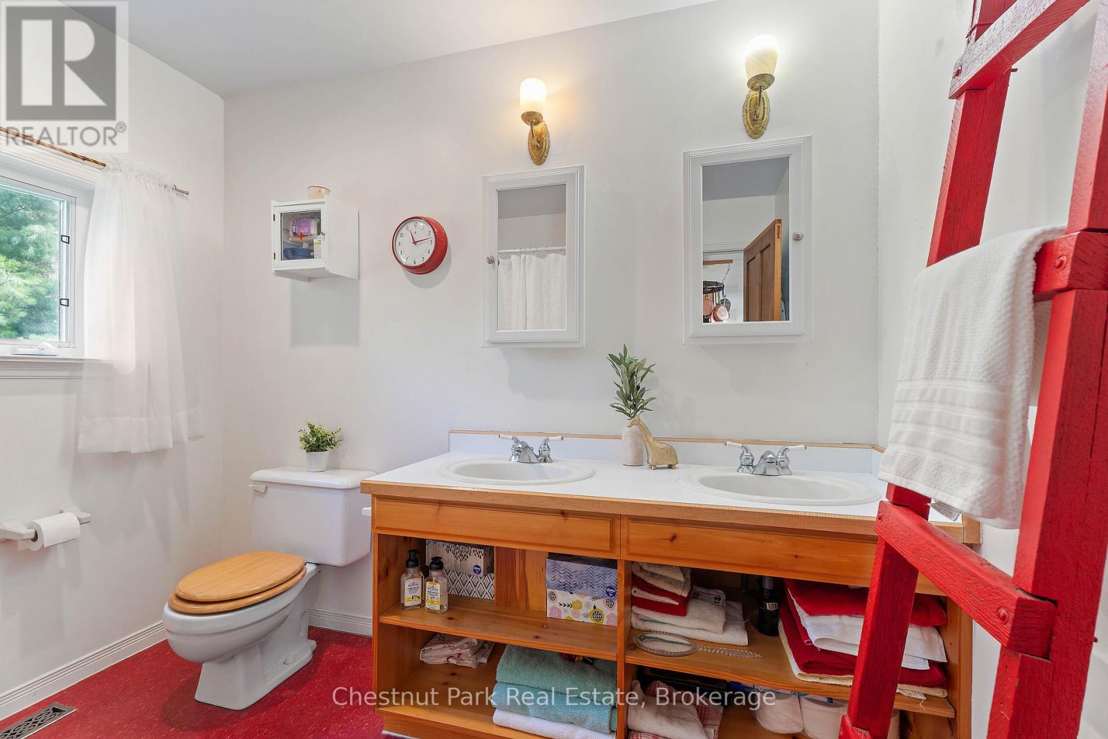 Photo 25 of 1 5 Barrie Street, Sundridge ON