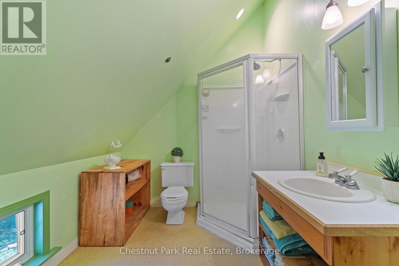 Photo 36 of 1 5 Barrie Street, Sundridge ON