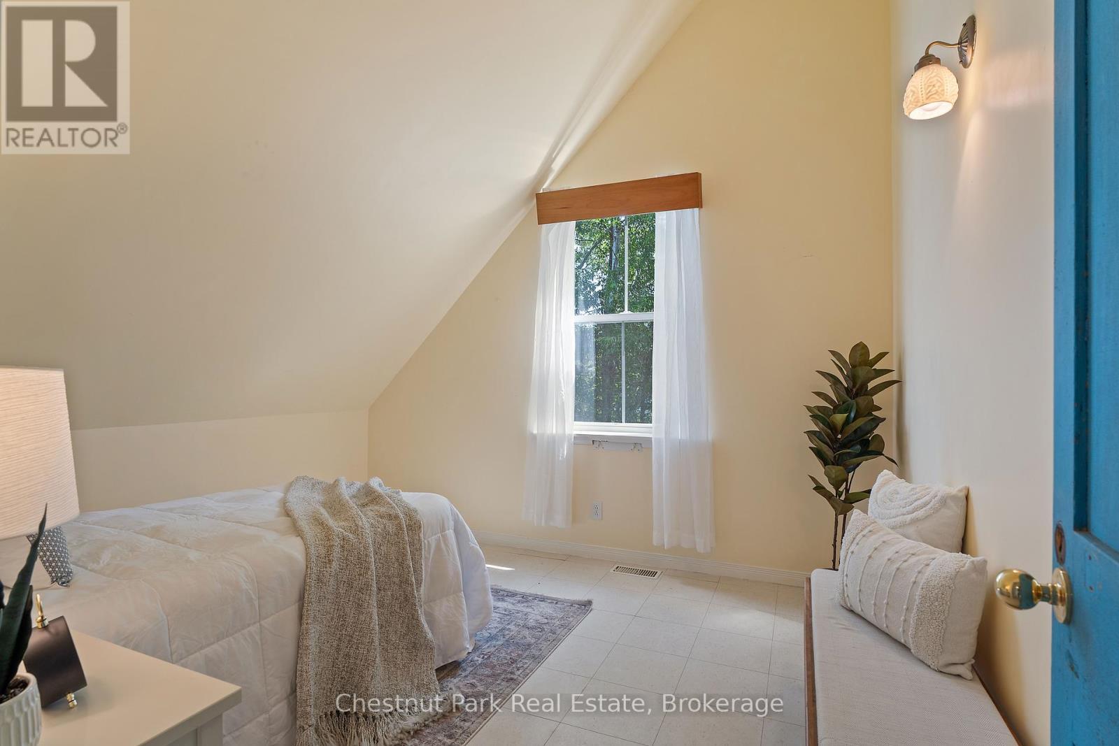 Photo 34 of 1 5 Barrie Street, Sundridge ON