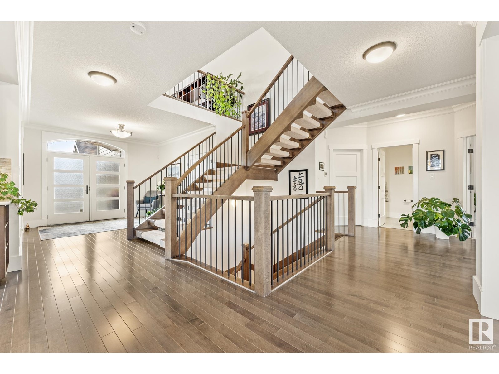 Photo 6 of 512 Hillcrest Point Nw, Edmonton AB