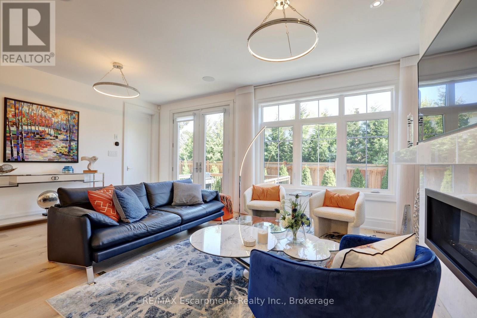 Photo 39 of 4 2134 New Street, Burlington ON