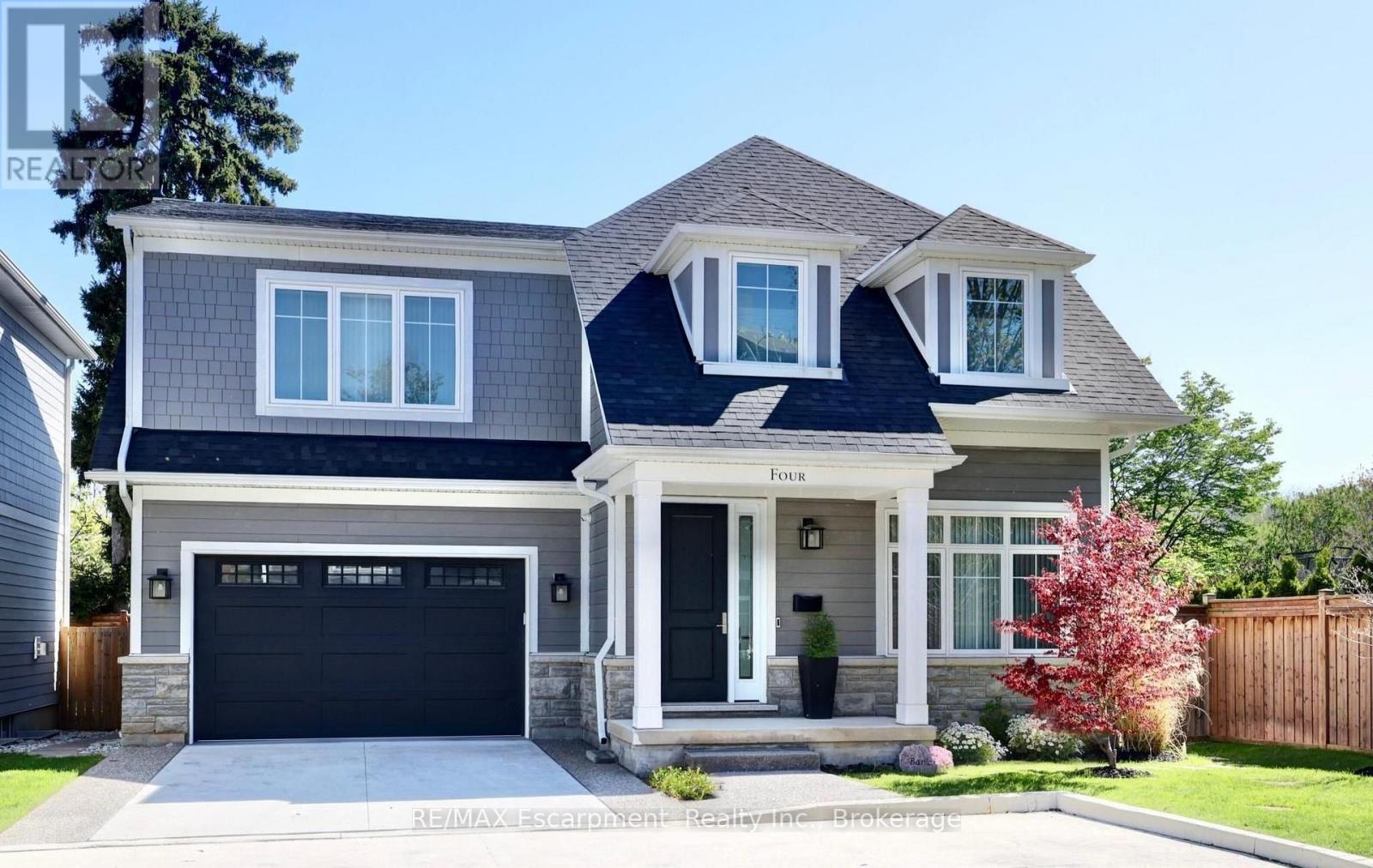 Photo 48 of 4 2134 New Street, Burlington ON