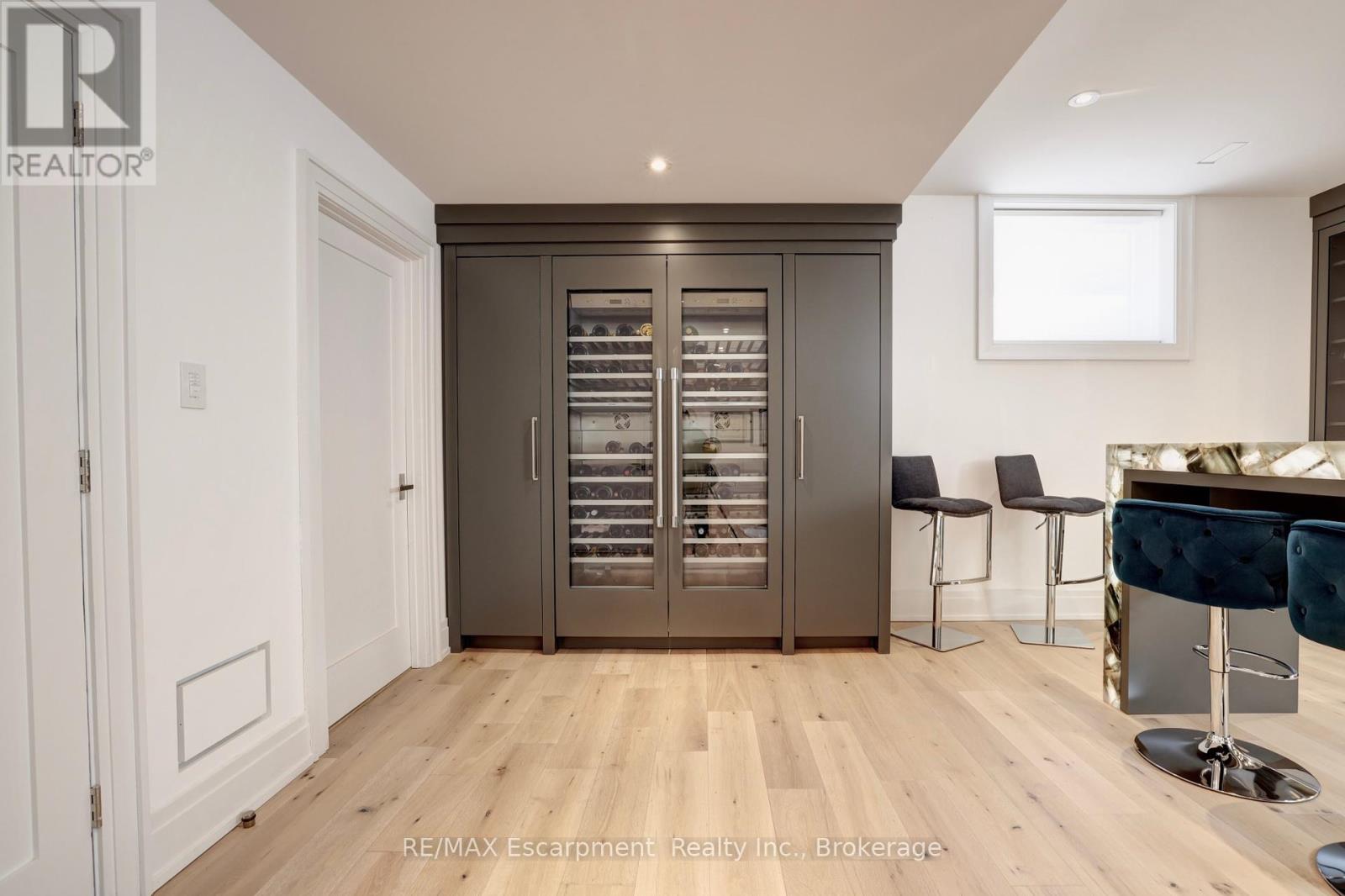 Photo 41 of 4 2134 New Street, Burlington ON