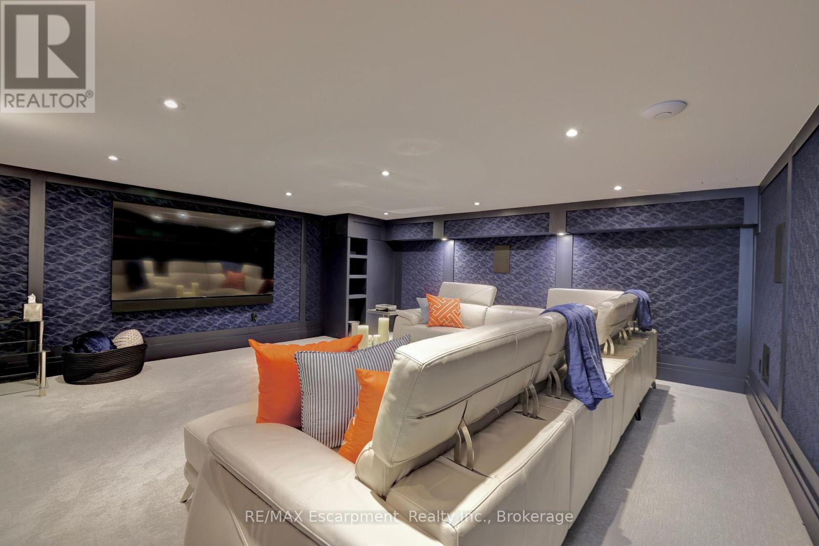 Photo 40 of 4 2134 New Street, Burlington ON