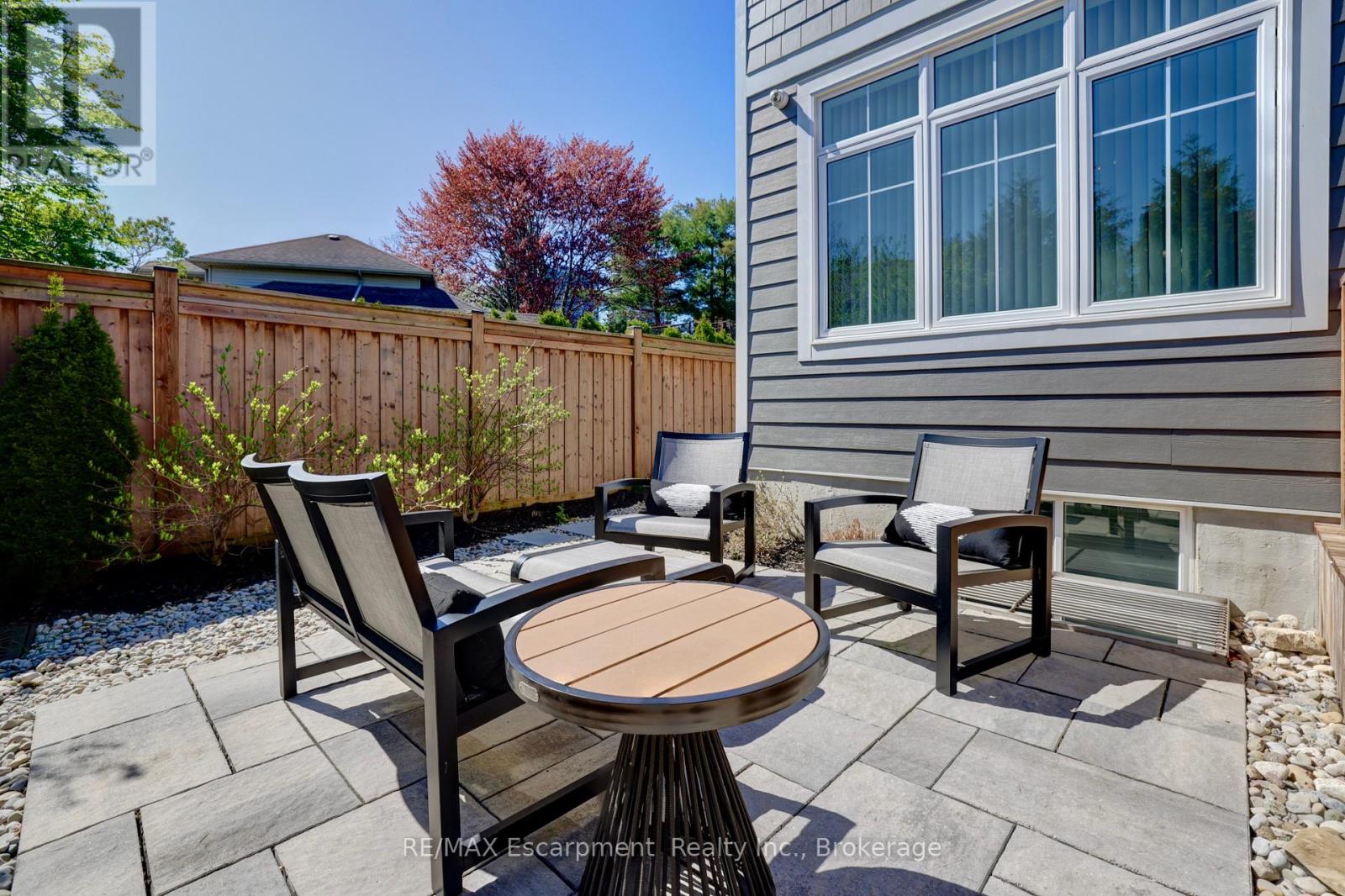 Photo 34 of 4 2134 New Street, Burlington ON