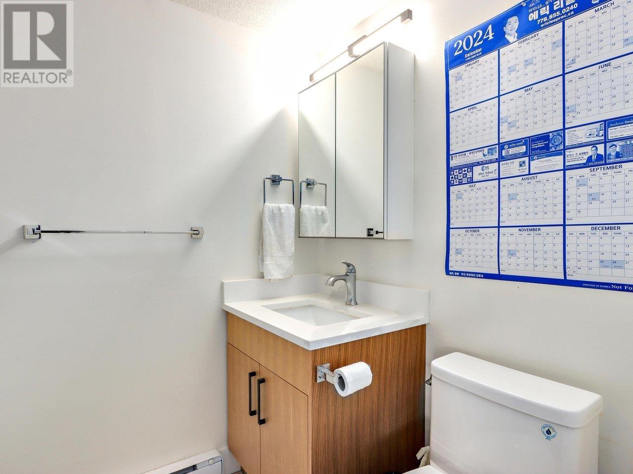 Photo 16 of 3 9151 Forest Grove Drive, Burnaby BC