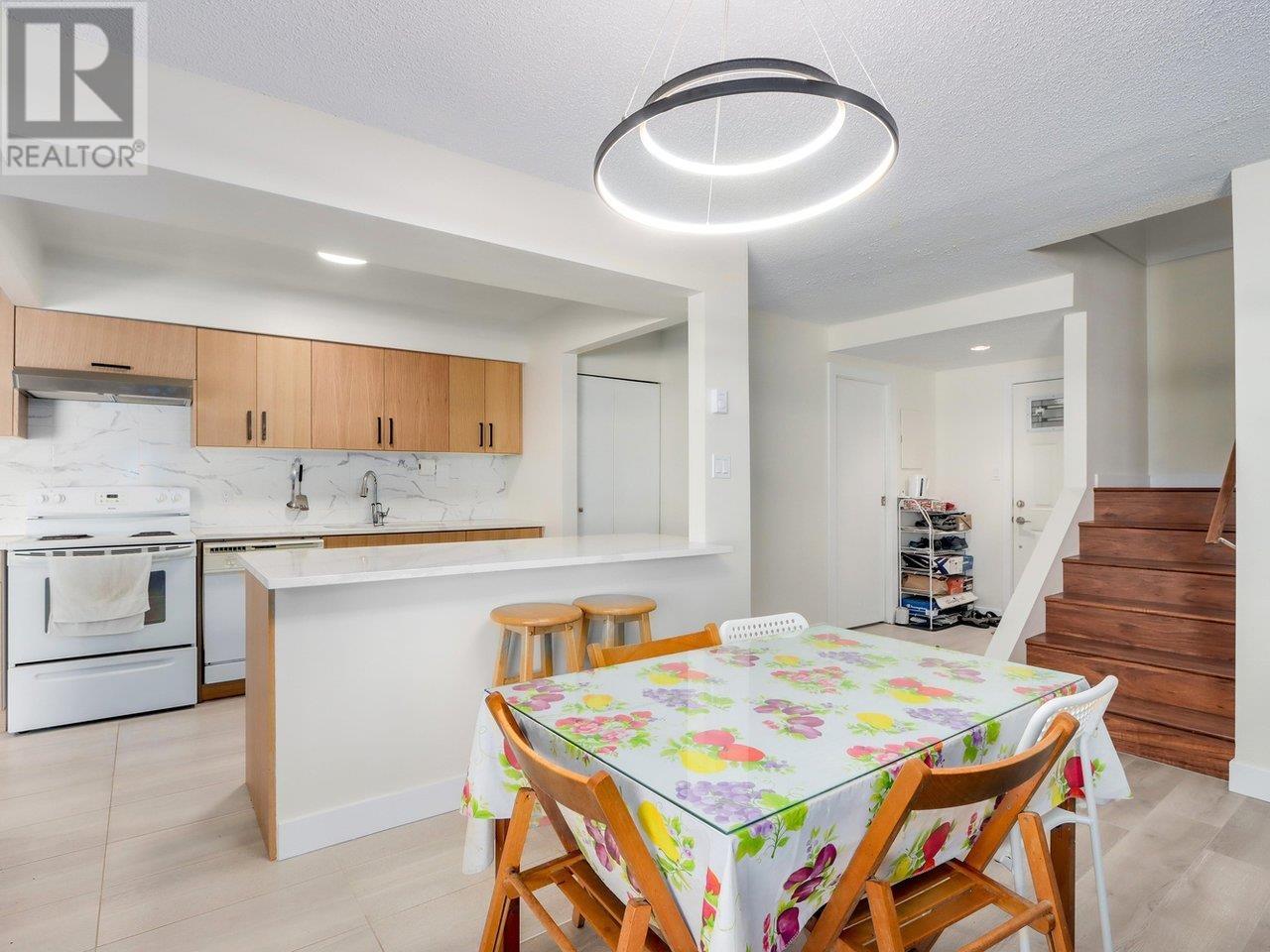 Photo 22 of 3 9151 Forest Grove Drive, Burnaby BC