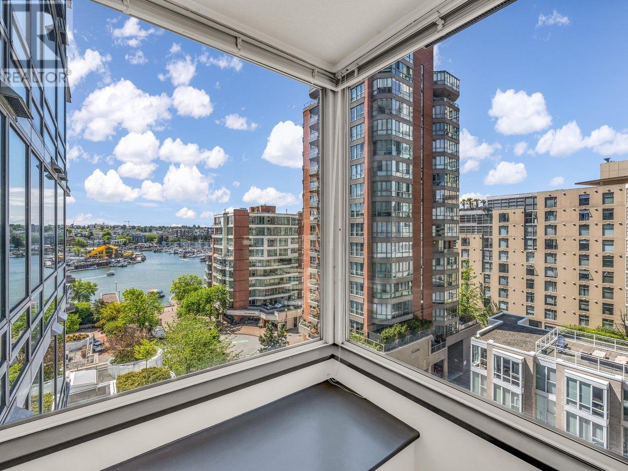 Photo 6 of 910 1500 Hornby Street, Vancouver BC