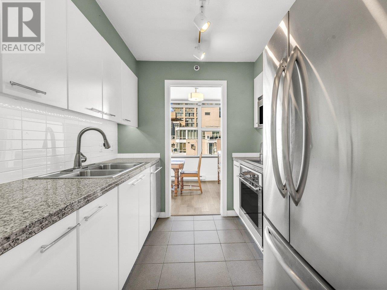 Photo 22 of 910 1500 Hornby Street, Vancouver BC