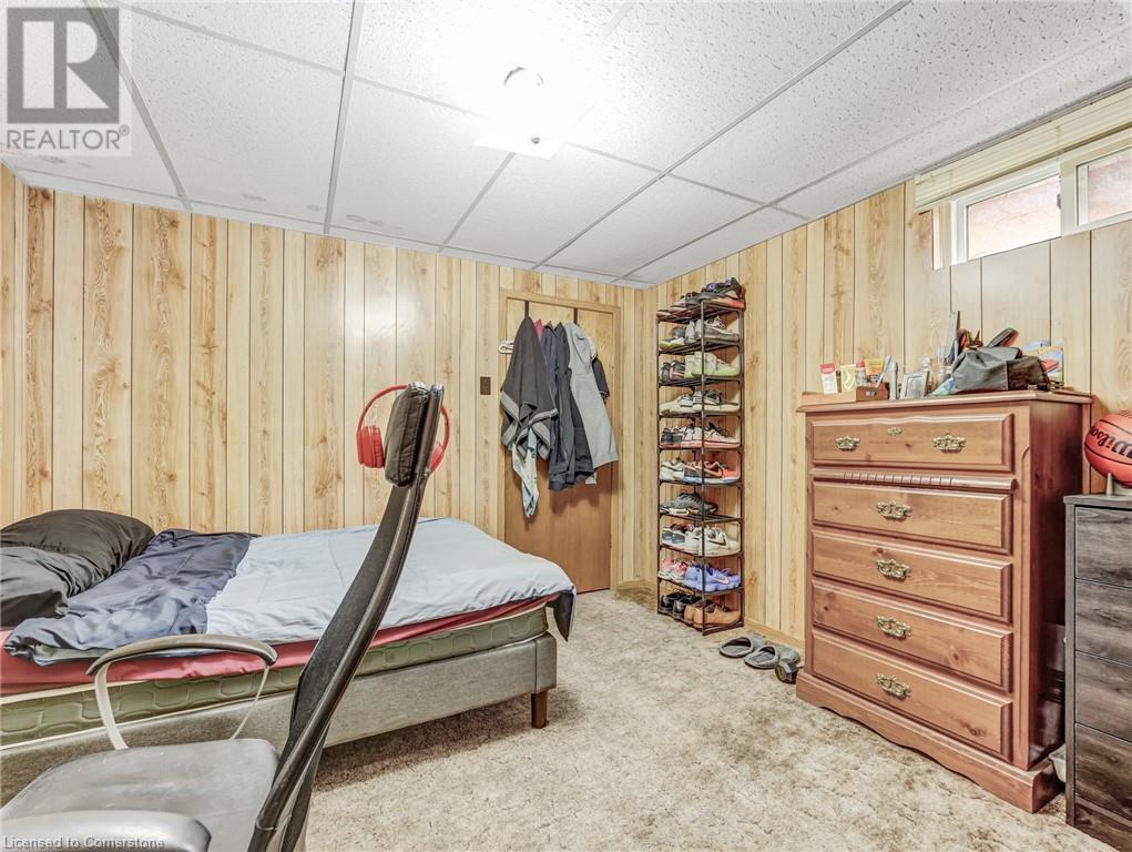 Photo 14 of 30 Blueridge Crescent, Brantford ON