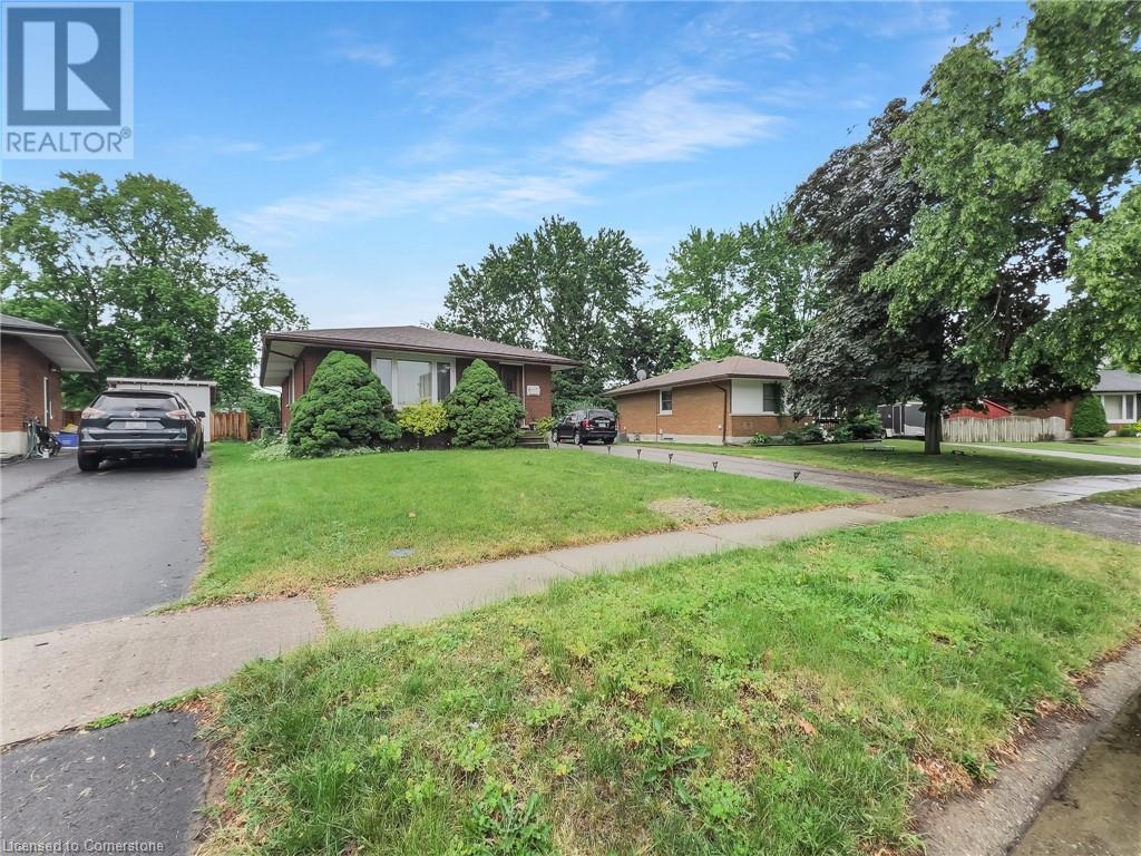 Photo 33 of 30 Blueridge Crescent, Brantford ON