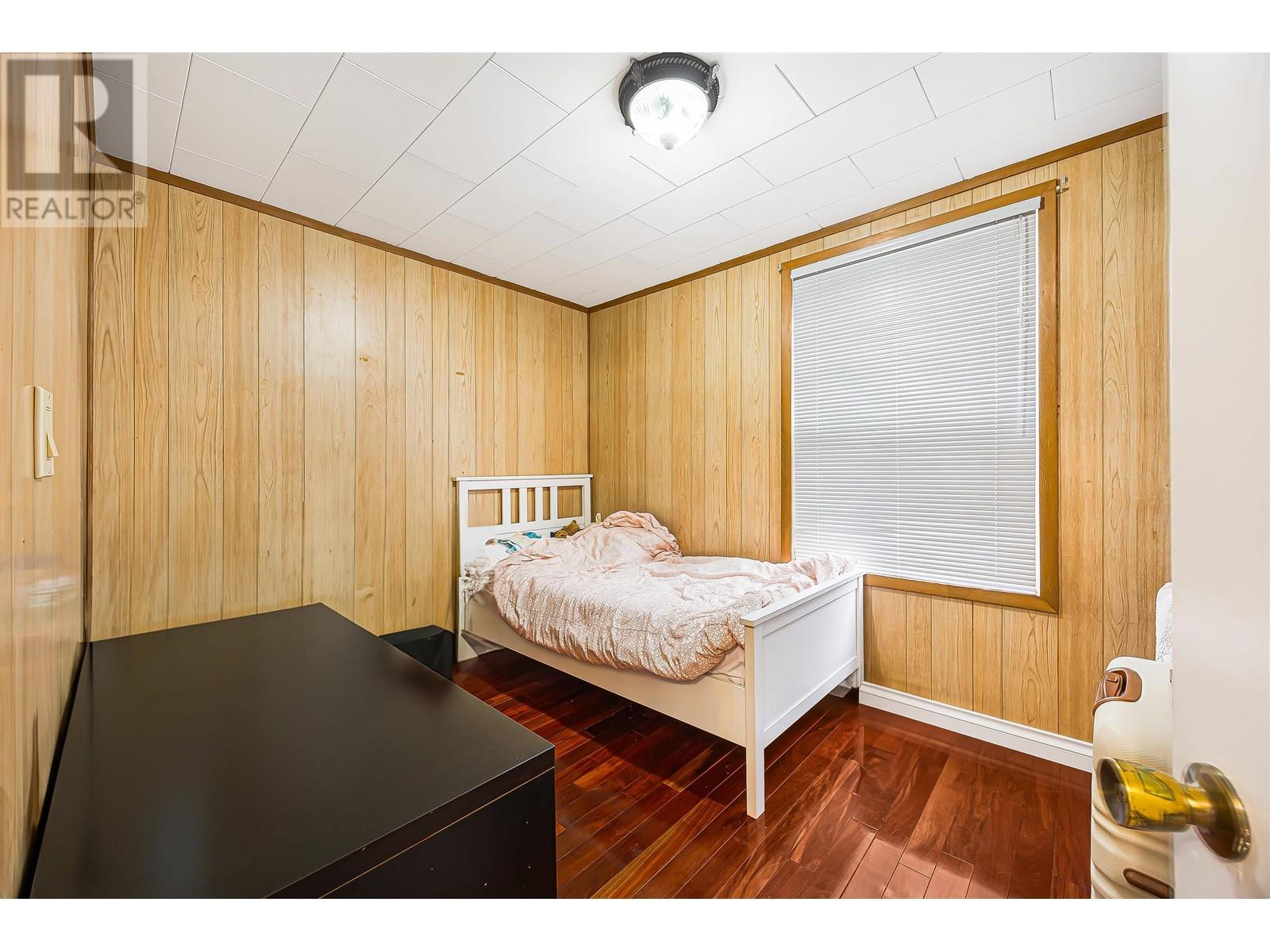 Photo 13 of 1008 E 22nd Avenue, Vancouver BC