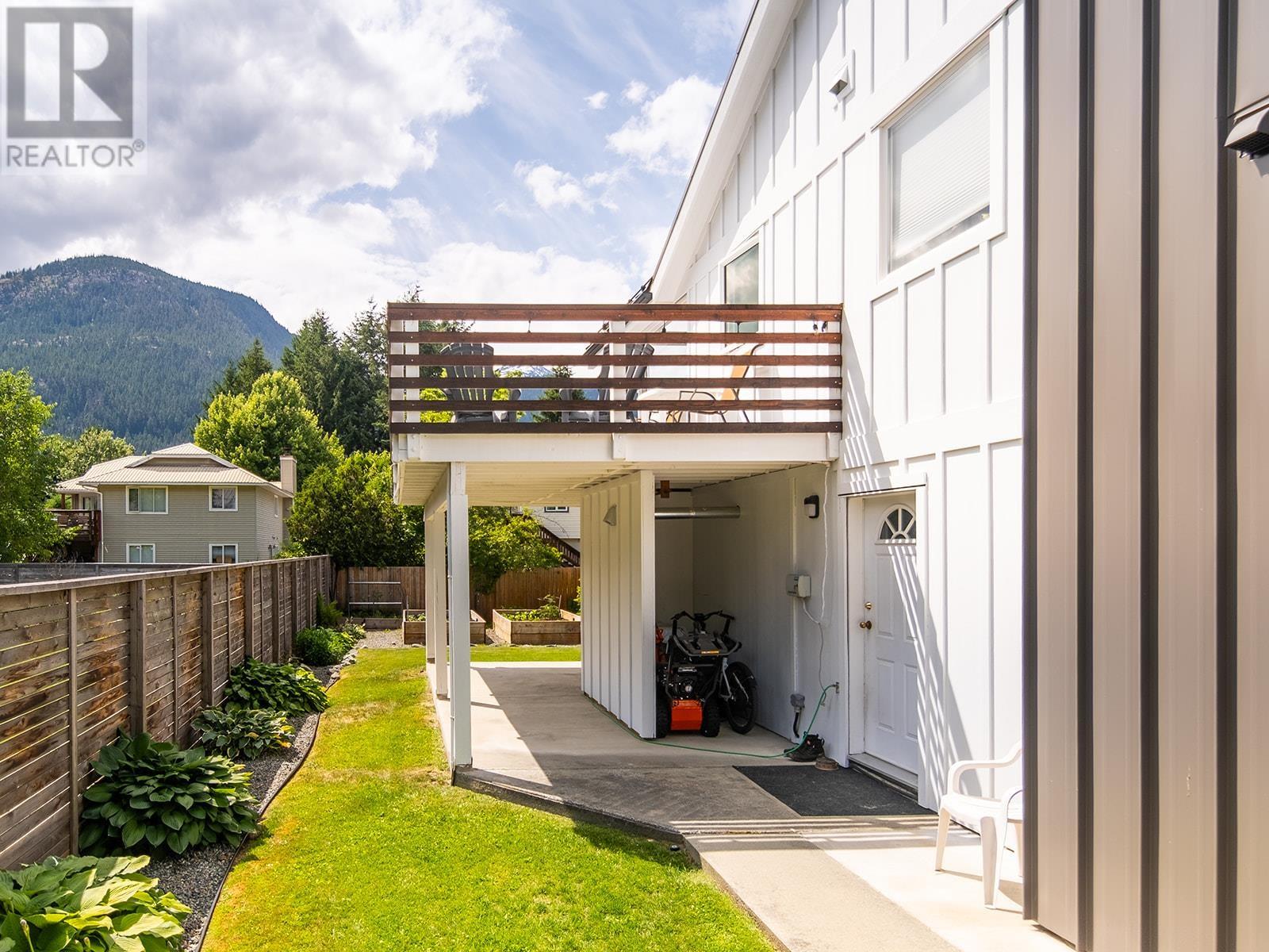 7403 HARROW ROAD, Pemberton