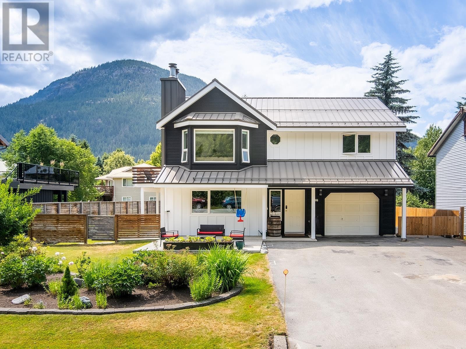 7403 HARROW ROAD, Pemberton