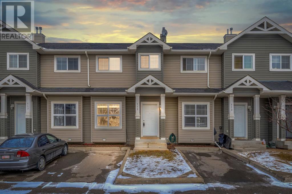 Single Family House for Sale in   Tarawood Lane NE Taradale Calgary 