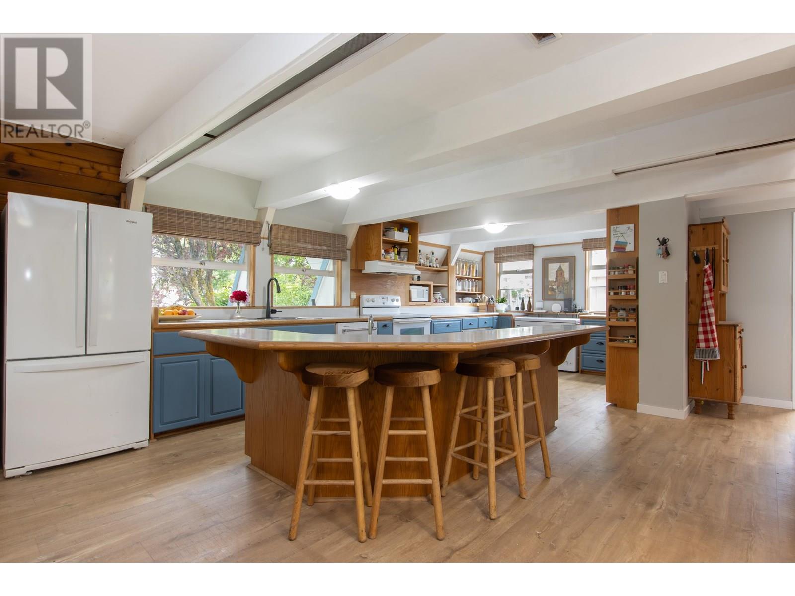 1155 JUDD ROAD, Squamish