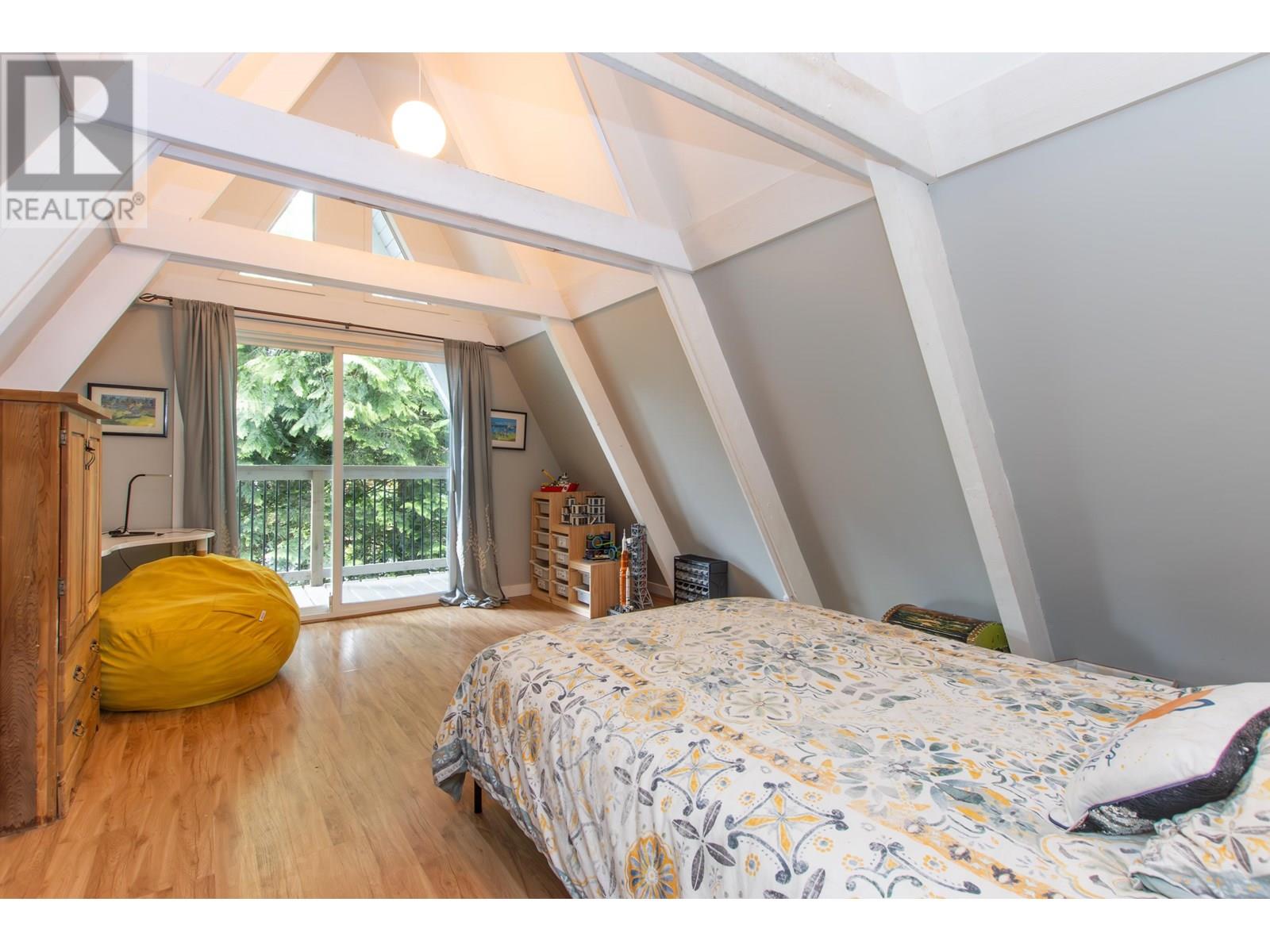 1155 JUDD ROAD, Squamish