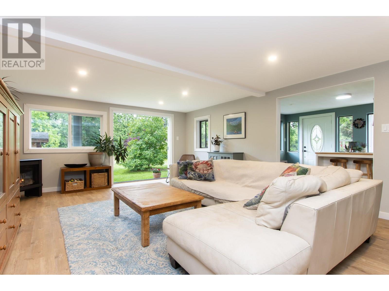 1155 JUDD ROAD, Squamish