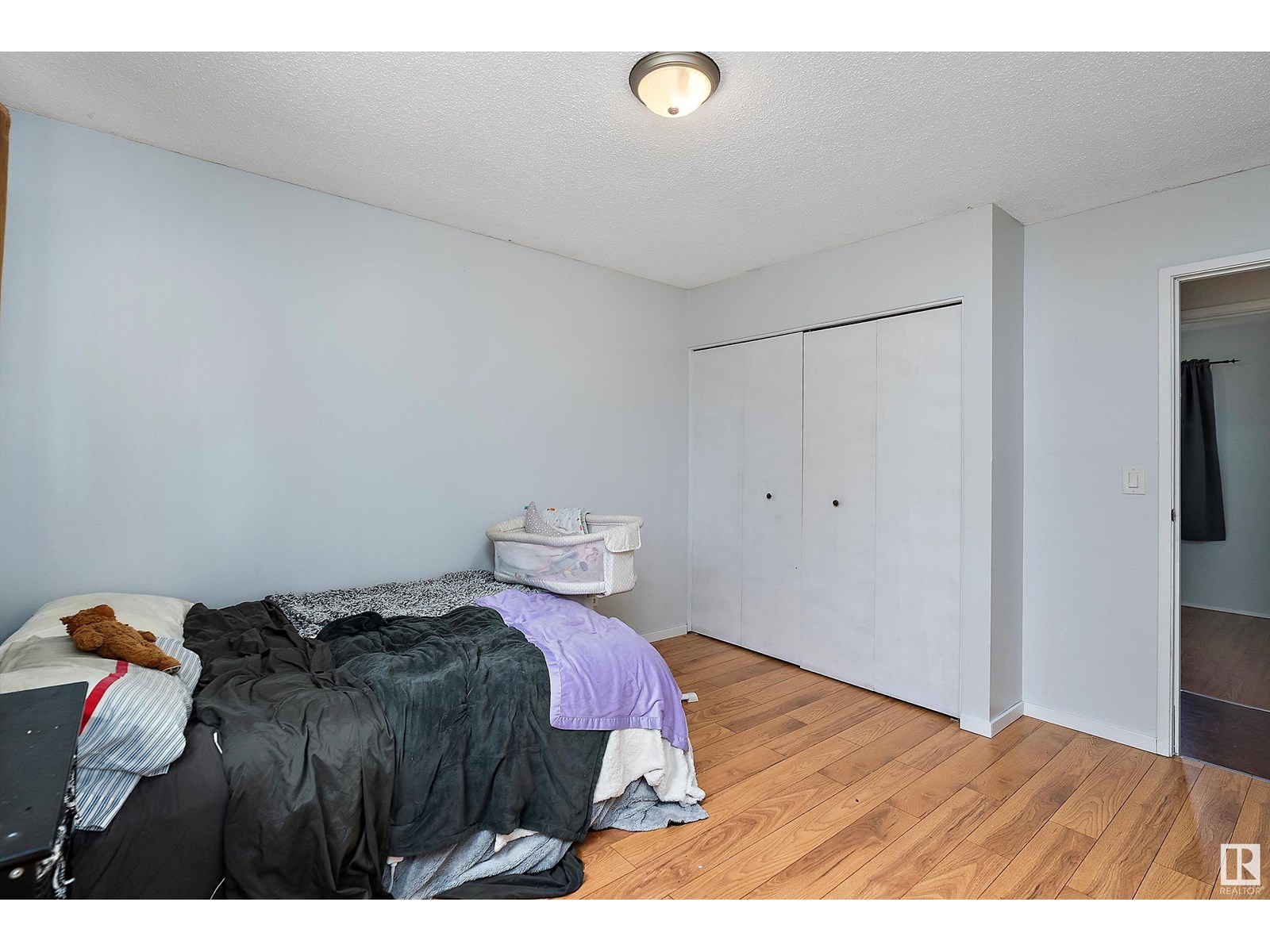 Photo 18 of 5207 53 Av, Warburg AB