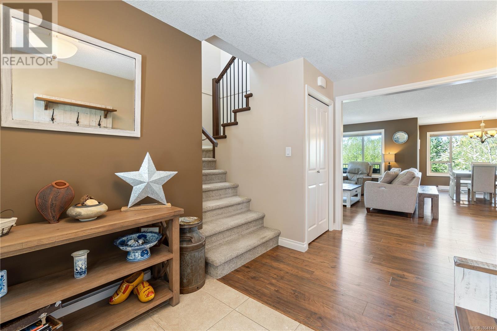 2130 Village Dr, Nanaimo