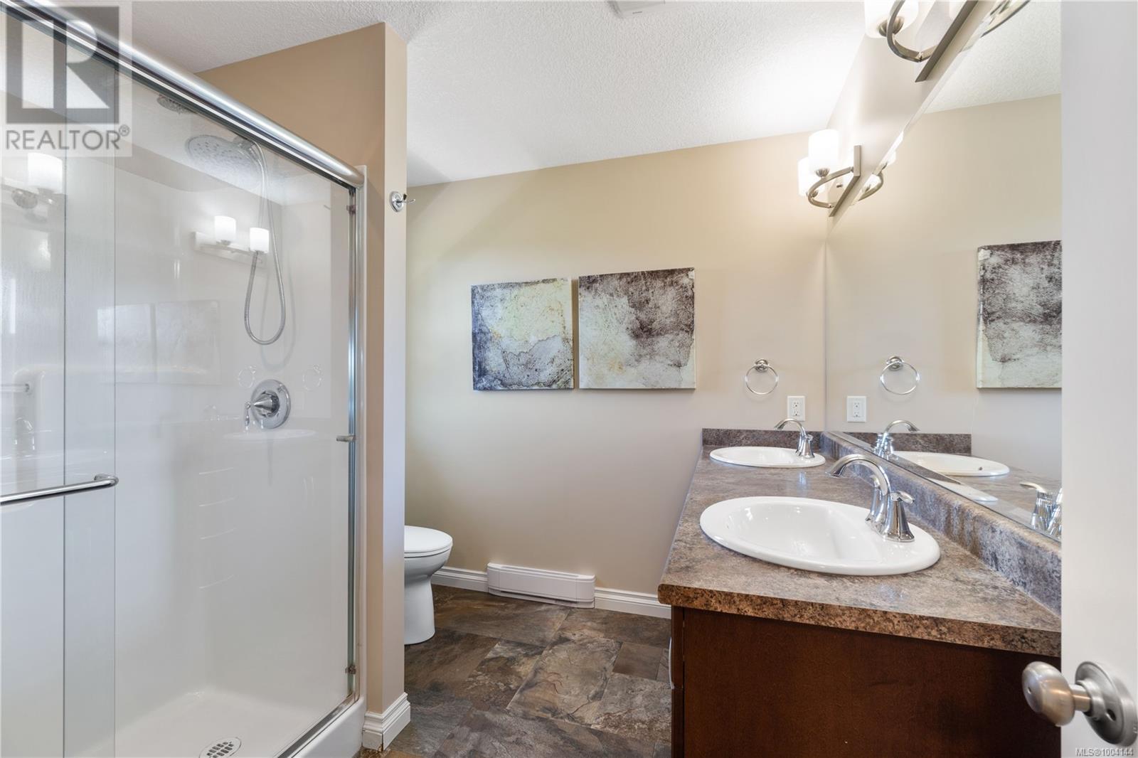 2130 Village Dr, Nanaimo