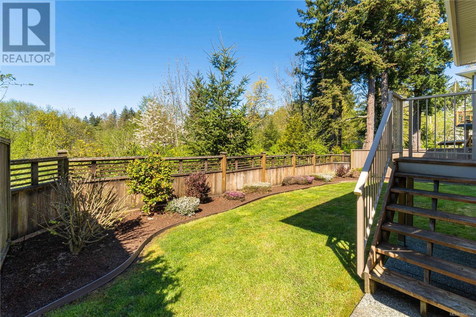 2130 Village Dr, Nanaimo