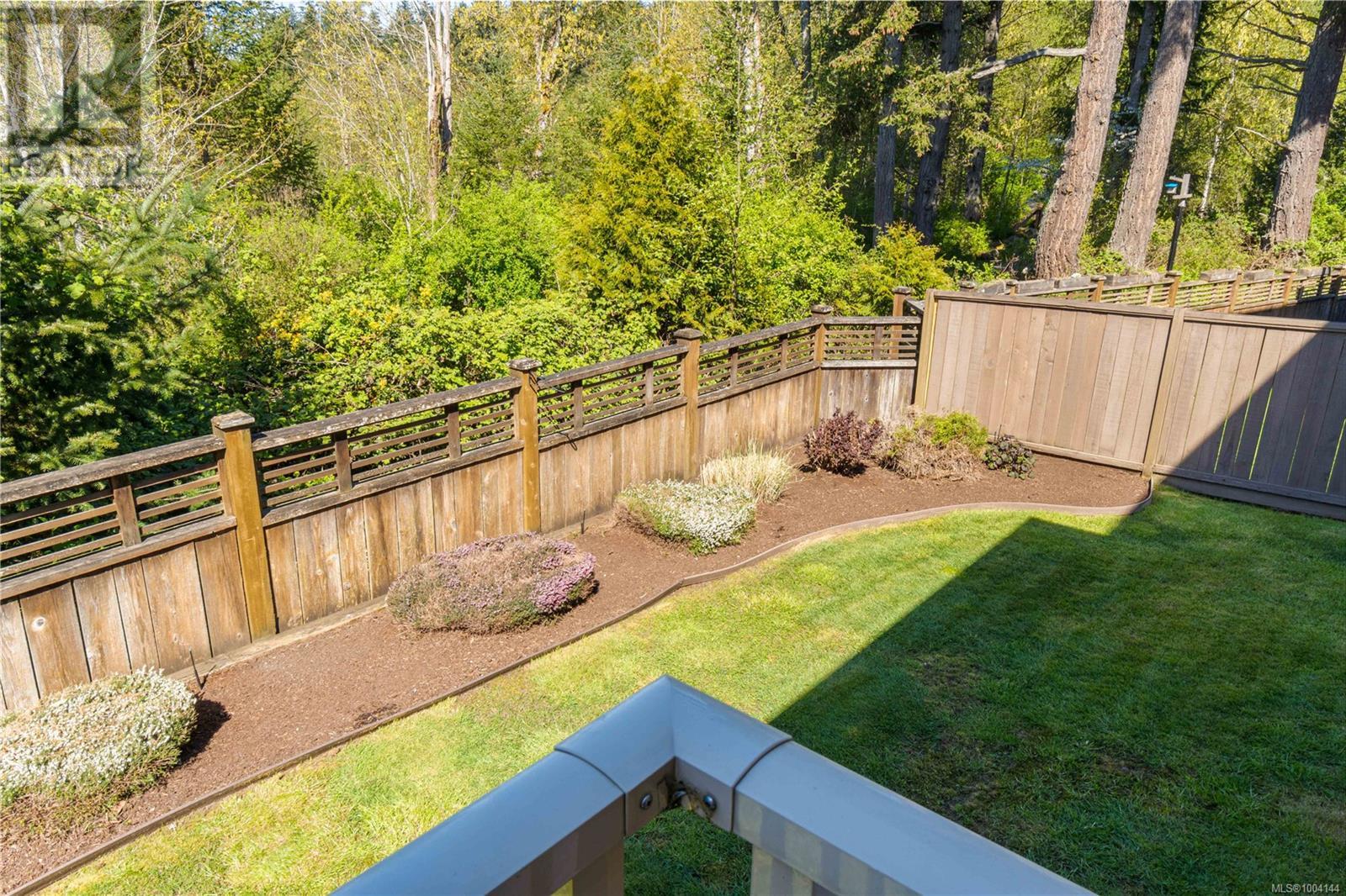 2130 Village Dr, Nanaimo