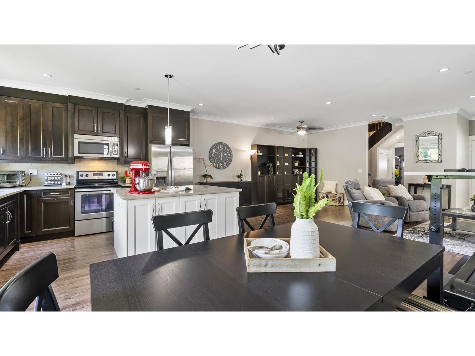 Photo 10 of 3 19938 70th Avenue, Langley BC